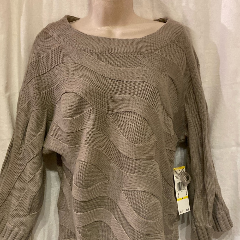 Ladies New Pullover Sweater